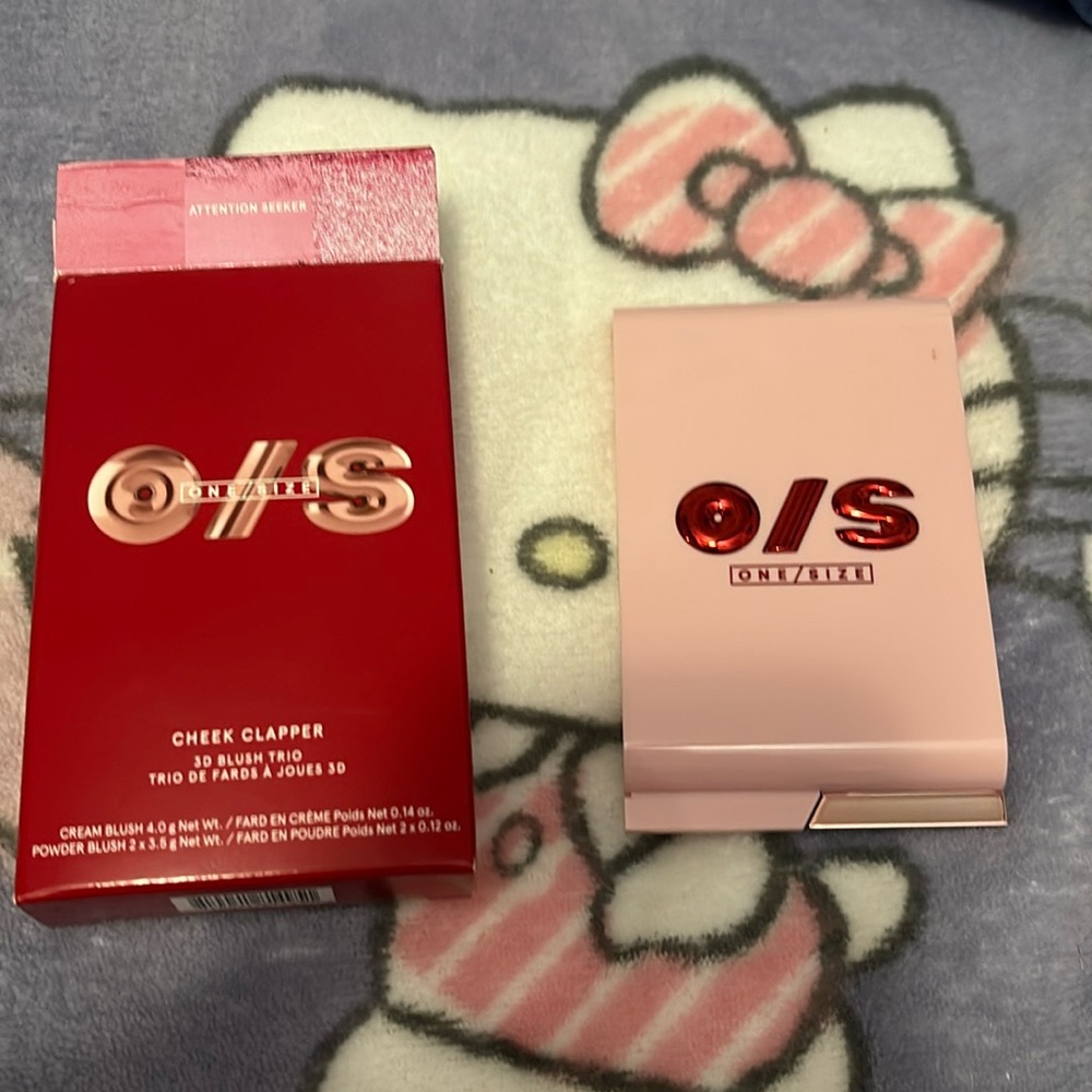 New in box O/S One Size Cheek Clapper 3D Blush Trio in Attention Seeker
